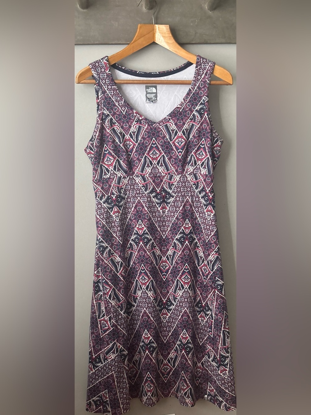 Th North Face dress - Picture 2 of 13